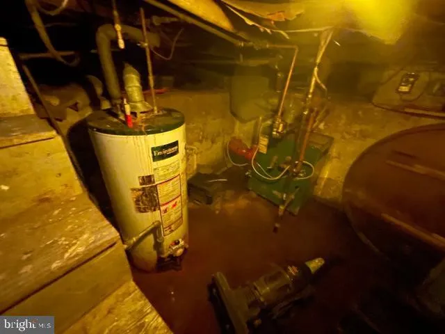 $79,000 | 17 East 4th Street, Cumberland, MD 21502