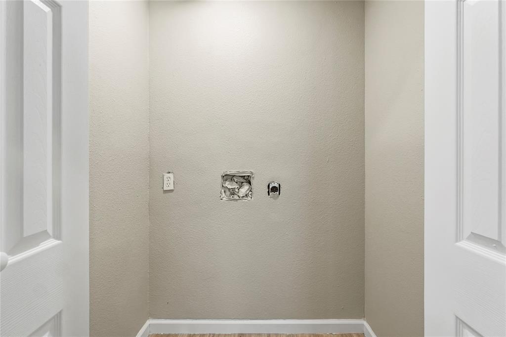 2116 Ridgeway Street Arlington, TX 76010 - Photo 17 of 21 a view of door