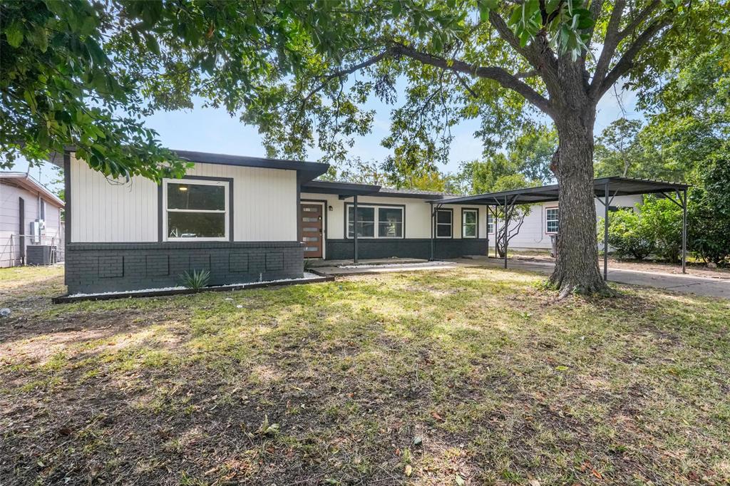 2116 Ridgeway Street Arlington, TX 76010 - Photo 2 of 21