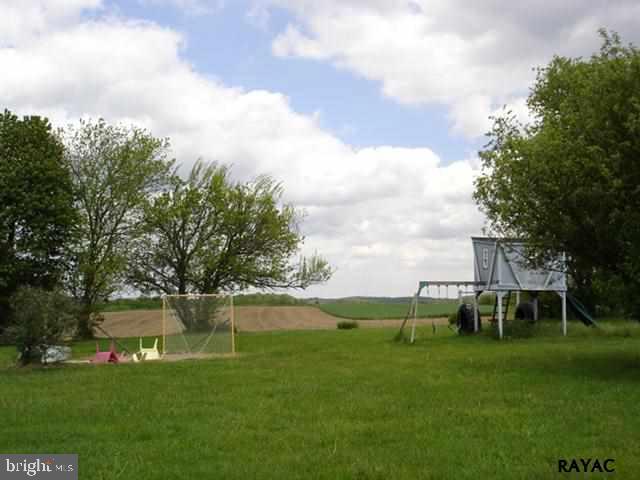4449 Rice Road Seven Valleys, PA 17360 - Photo 10 of 11 Gallery Image 10