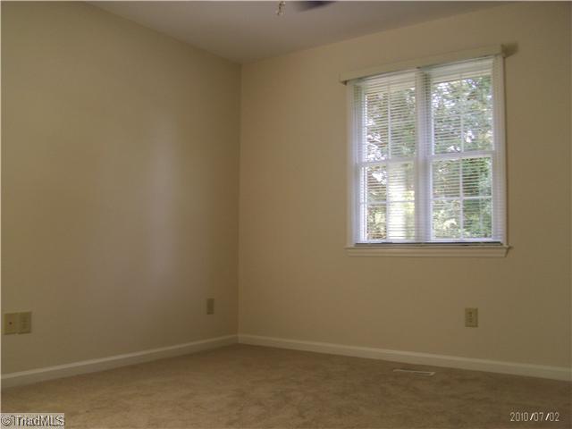 137 4 Brooks Road Winston-Salem, NC 27107 - Photo 13 of 15 3rd Bedroom.