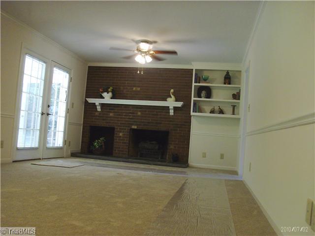 137 4 Brooks Road Winston-Salem, NC 27107 - Photo 9 of 15 Den/Family/Great Room. Large great room with access to large back yard and patio