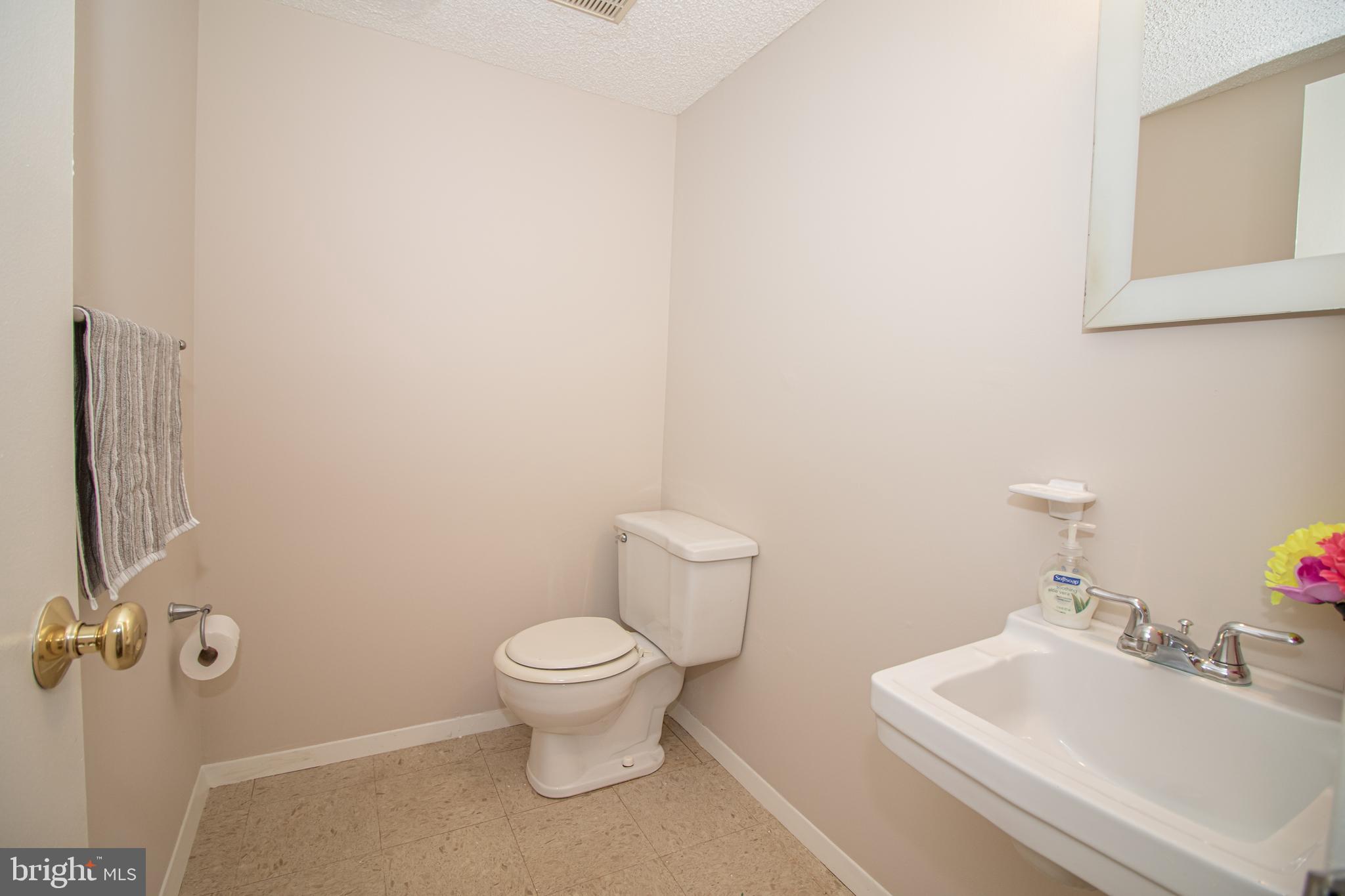 14224 Alderton Road Silver Spring, MD 20906 - Photo 21 of 52