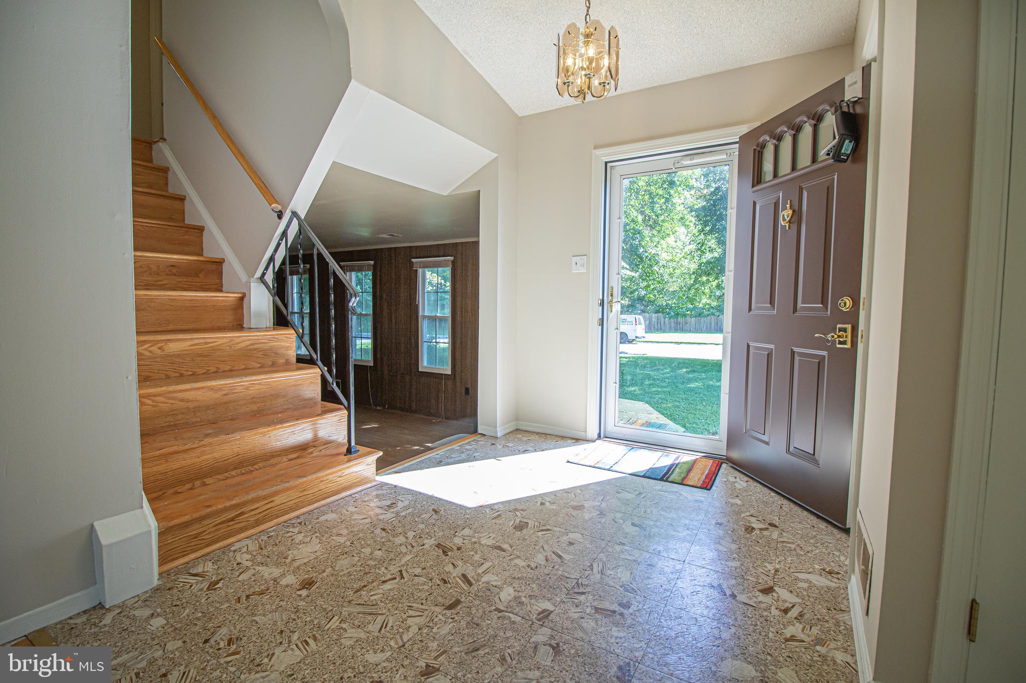 14224 Alderton Road Silver Spring, MD 20906 - Photo 5 of 52