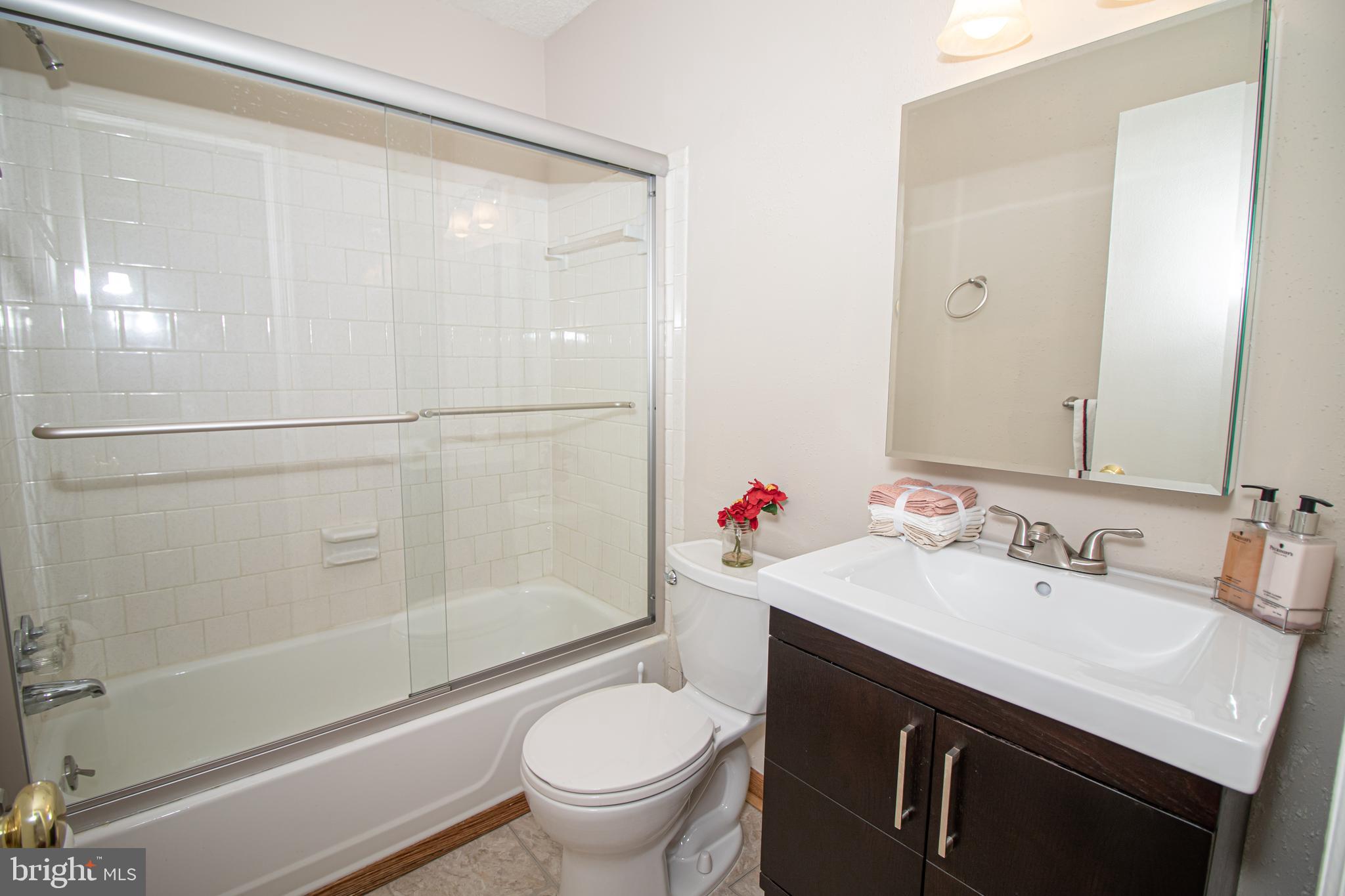 14224 Alderton Road Silver Spring, MD 20906 - Photo 41 of 52 Guest Bathroom