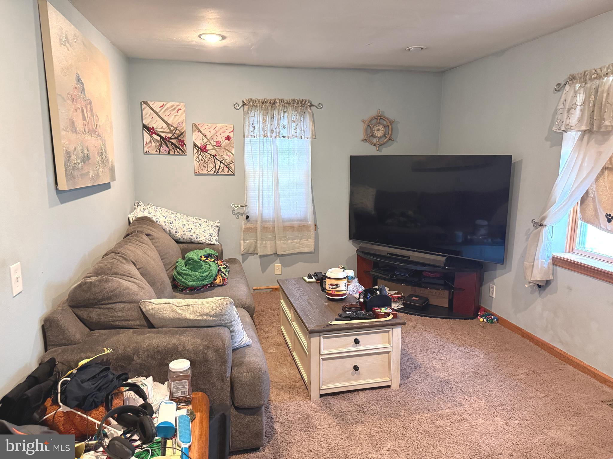 35 James Road Hatboro, PA 19040 - Photo 8 of 23 Den could be 3rd BR