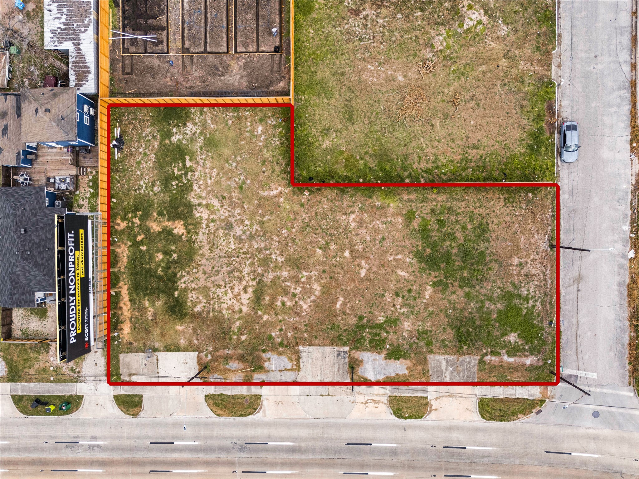 1025 North Loop Houston, TX 77022 - Photo 3 of 9