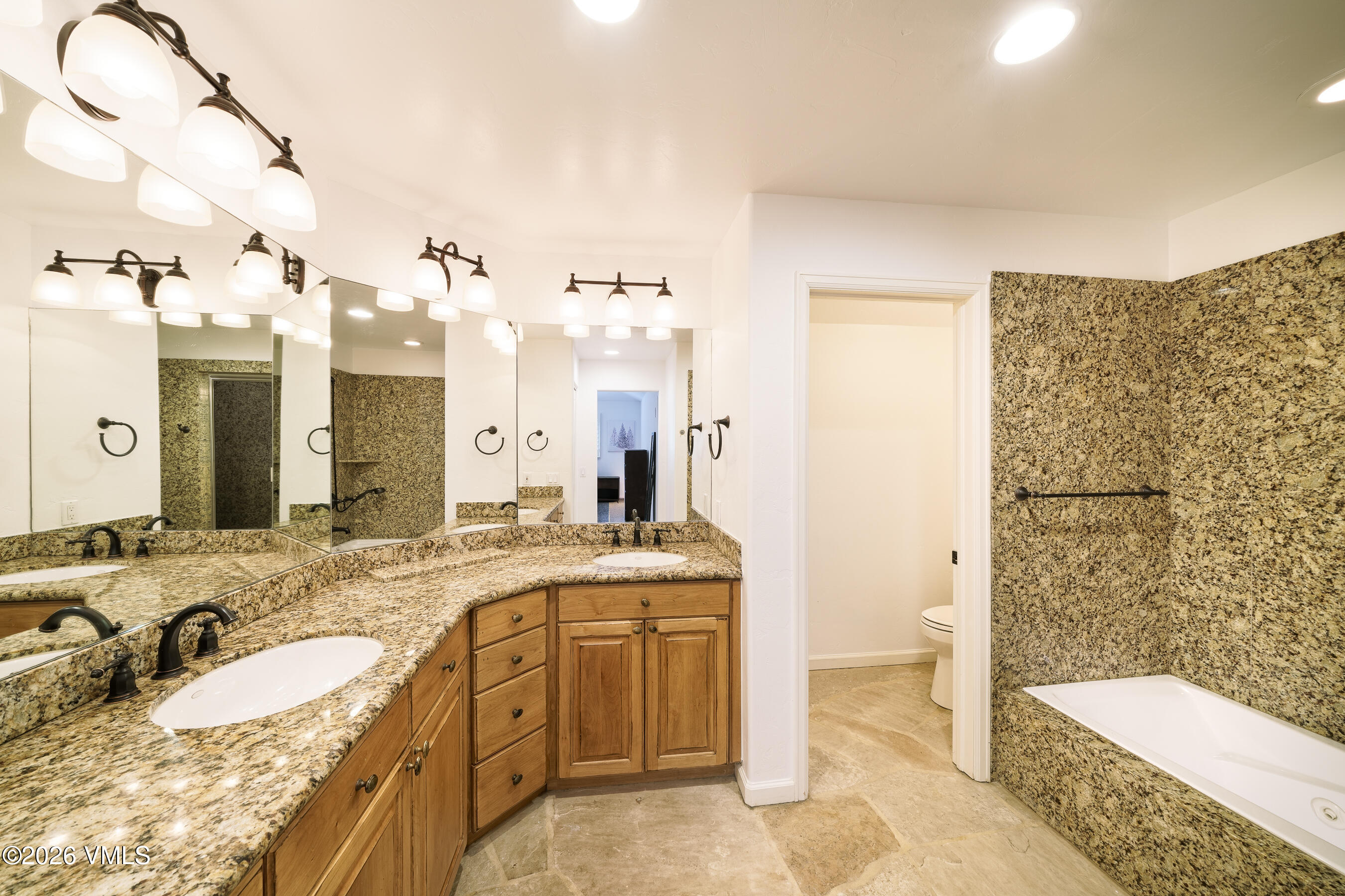 1890 Lions Ridge Loop, Unit 10 Vail, CO 81657 - Photo 16 of 48 1890_Lions_Ridge_Loop_#10_040