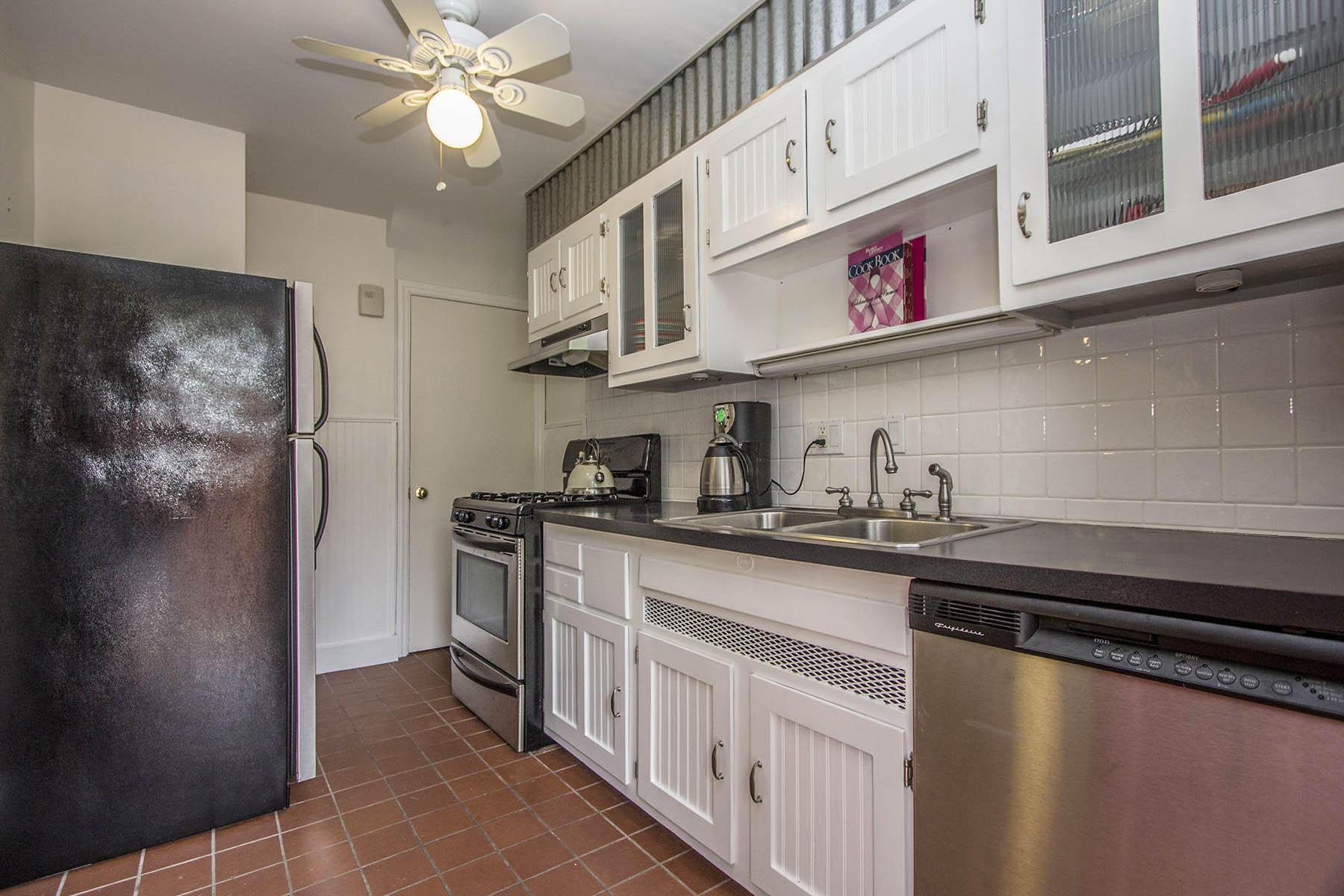 2022 Harwitch Road Columbus, OH 43221 - Photo 14 of 24