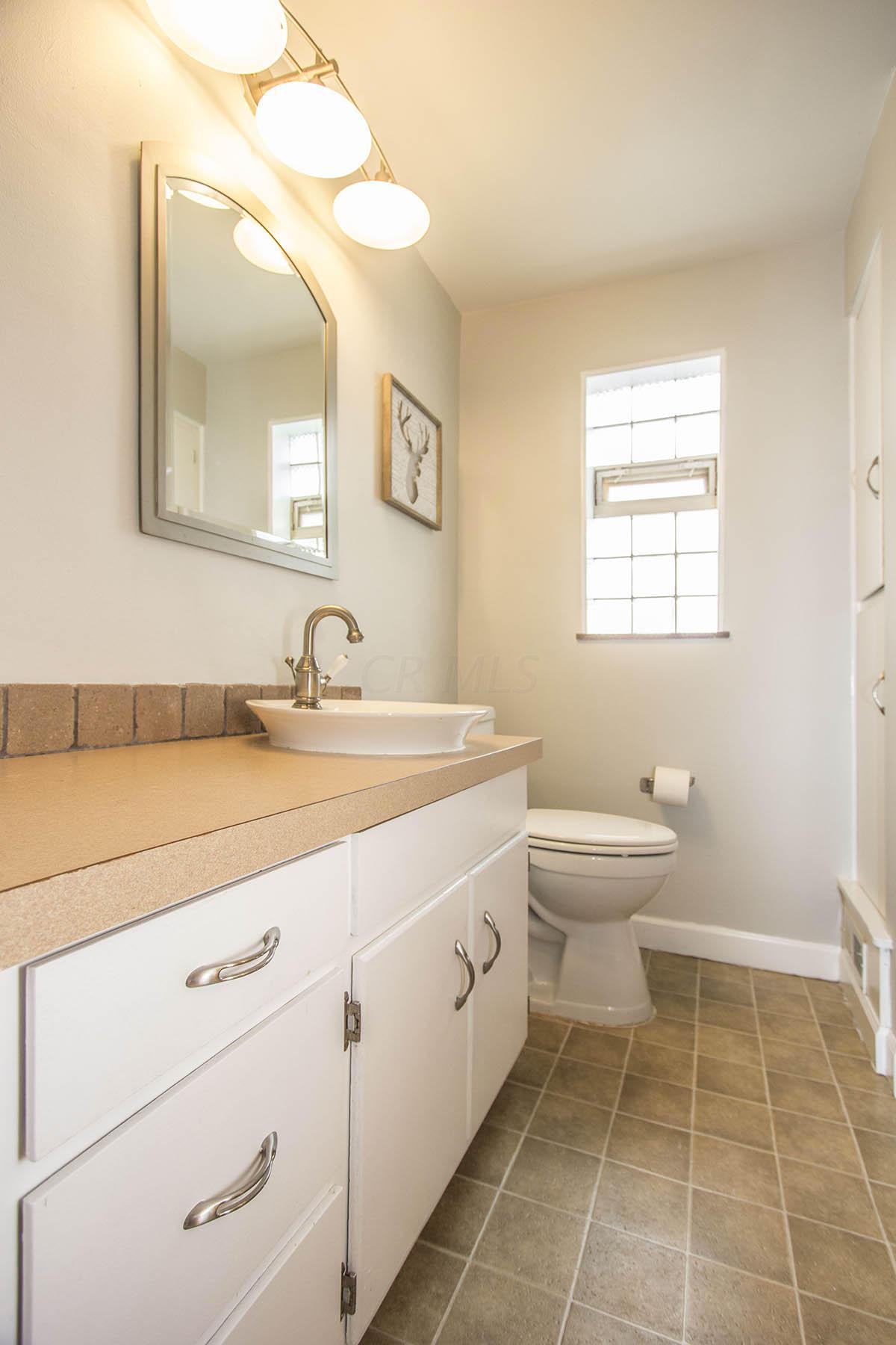 2022 Harwitch Road Columbus, OH 43221 - Photo 19 of 24