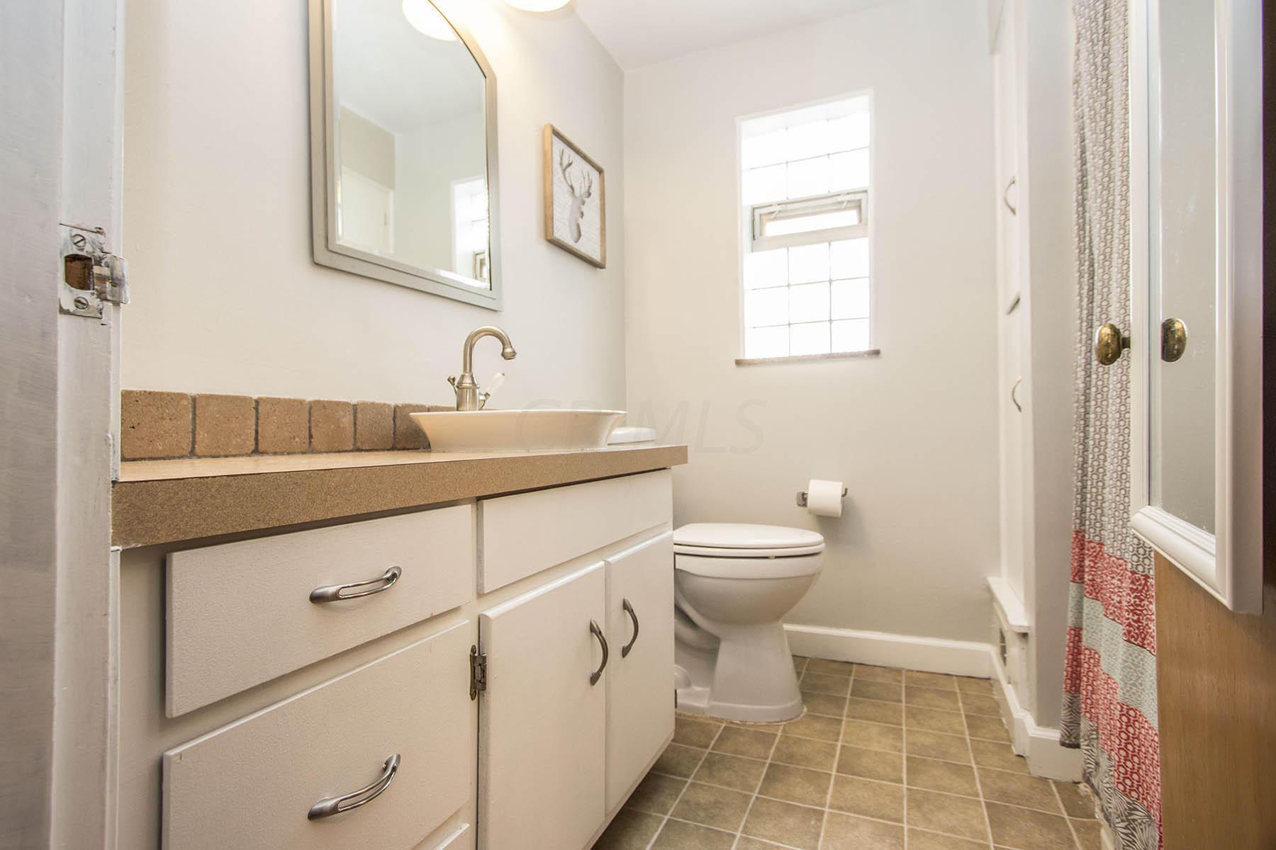 2022 Harwitch Road Columbus, OH 43221 - Photo 21 of 24