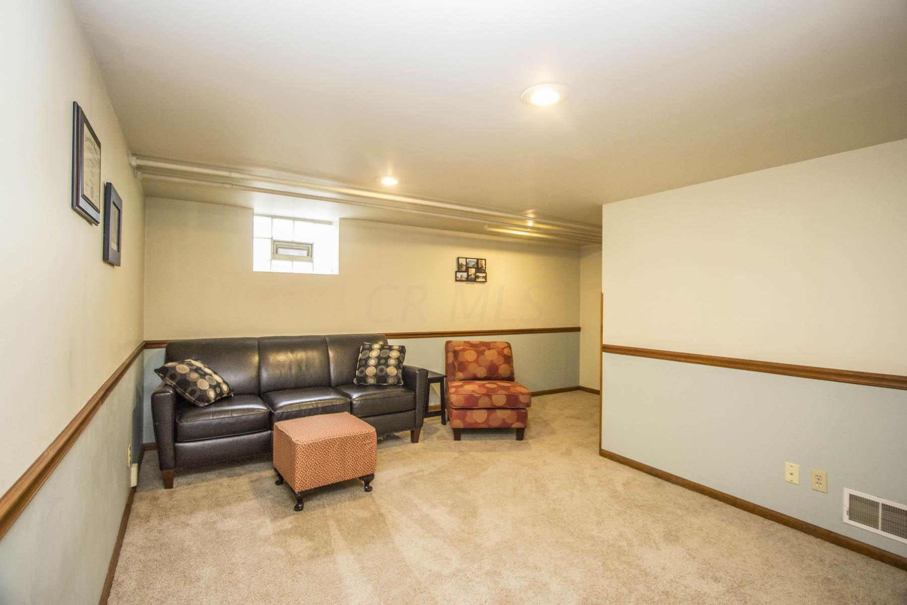 2022 Harwitch Road Columbus, OH 43221 - Photo 23 of 24