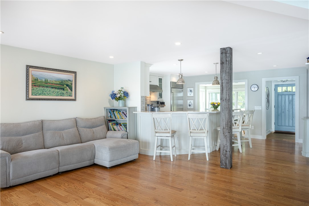 74 Therien Road Portsmouth, RI 02871 - Photo 14 of 50