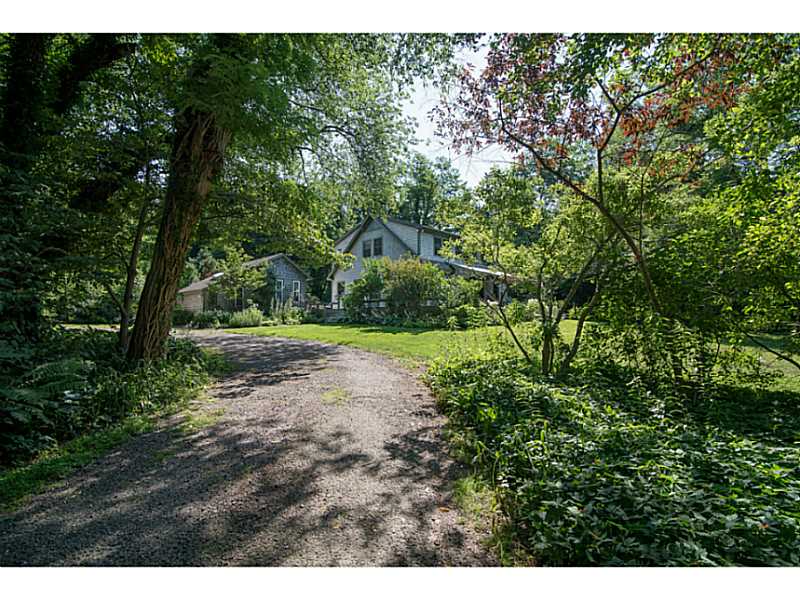 34 Fessenden Road Barrington, RI 02806 - Photo 20 of 23 Exterior Front.