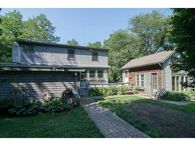 34 Fessenden Road Barrington, RI 02806 - Photo 22 of 23 Exterior Back.