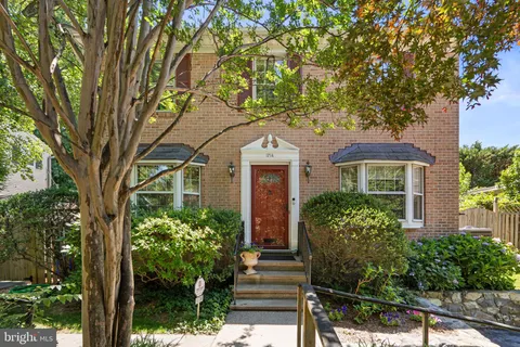 $975,000 | 1714 Luzerne Avenue, Silver Spring, MD 20910