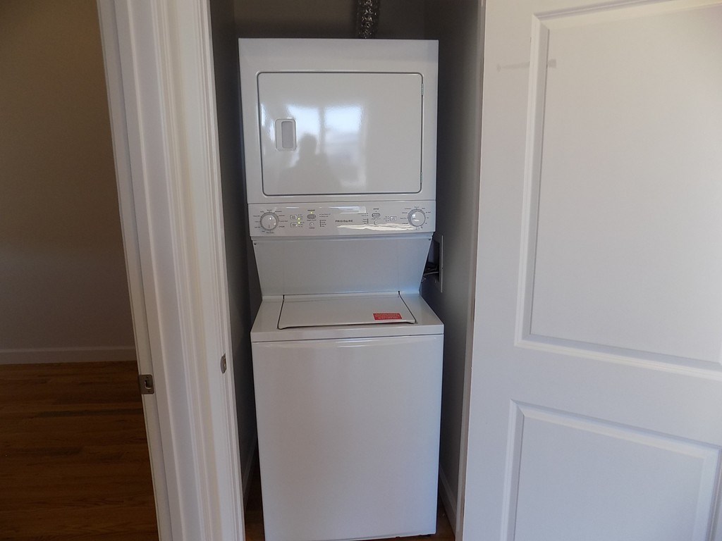 28 Hawthorne Street, Unit 2 Chelsea, MA 02150 - Photo 8 of 18