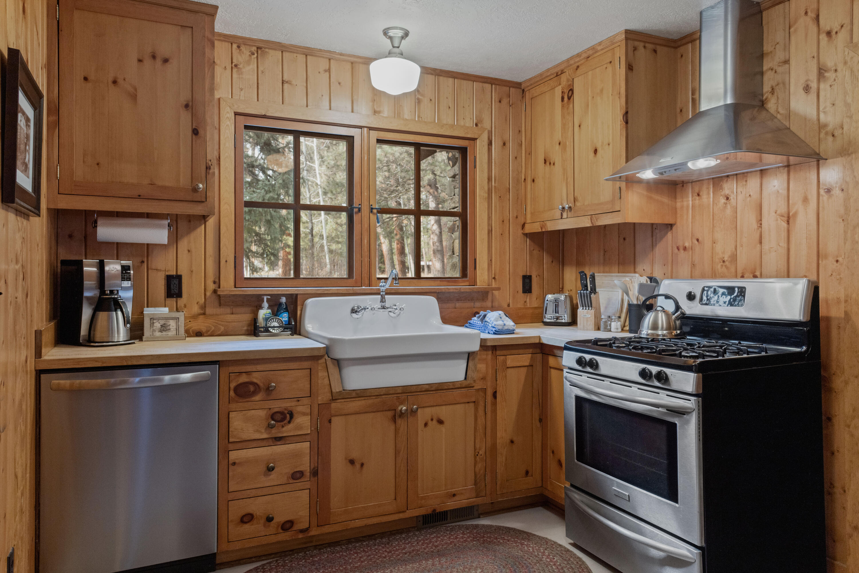 13375 Southwest Forest Service Road, Unit CABIN 20 U2 Camp Sherman, OR 97730 - Photo 3 of 17 3 - 5-print-DSC_6293