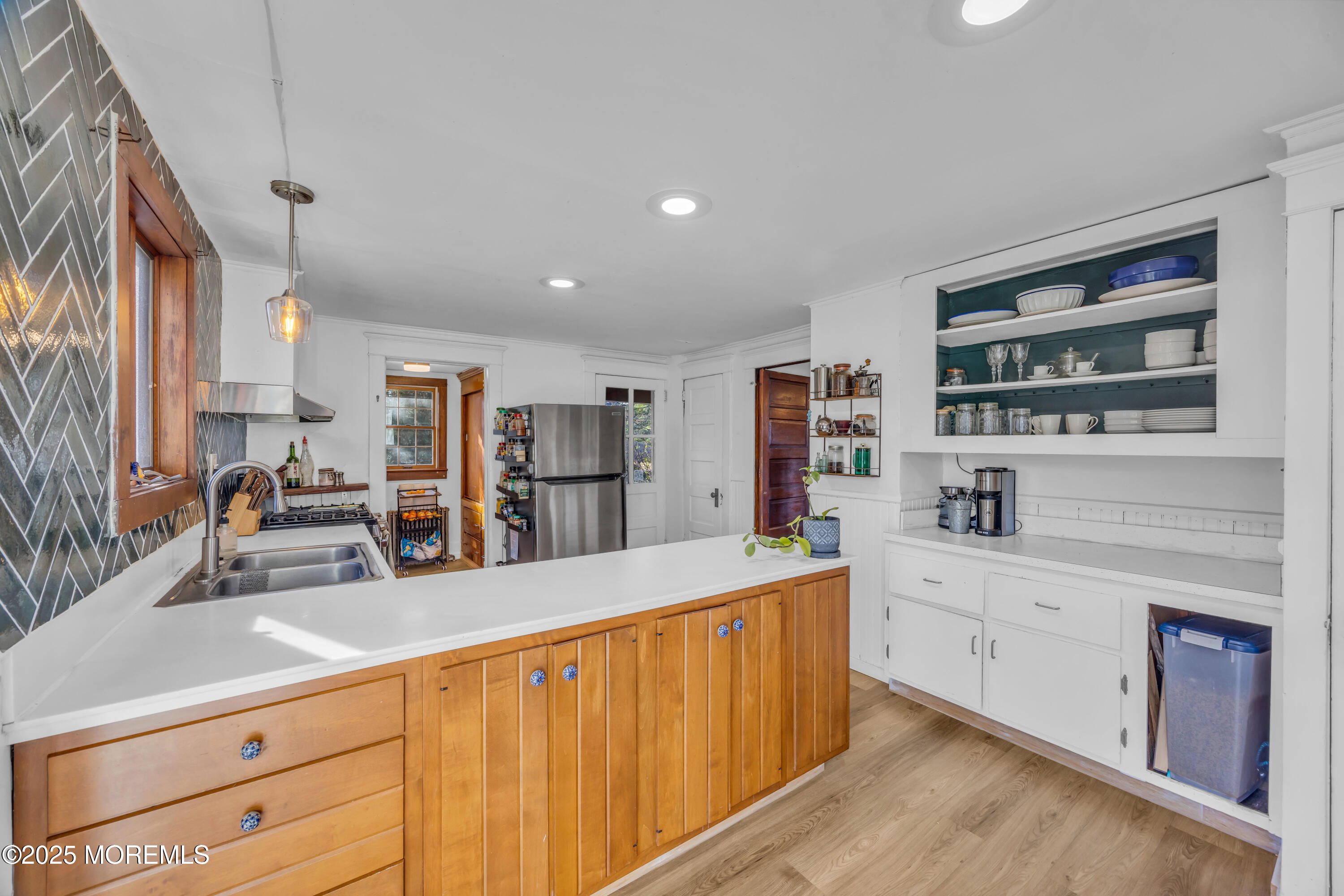 178 Dutch Lane Road Freehold, NJ 07728 - Photo 10 of 40 Kitchen