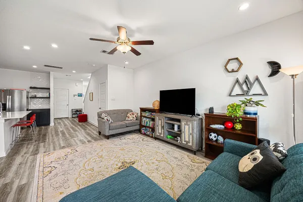 $2,350 | 12313 Churchill Downs Drive, Houston, TX 77047