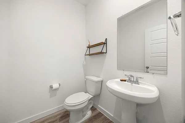 $2,350 | 12313 Churchill Downs Drive, Houston, TX 77047