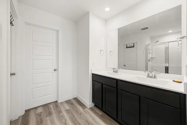 $2,350 | 12313 Churchill Downs Drive, Houston, TX 77047