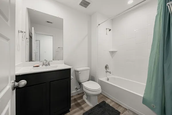 $2,350 | 12313 Churchill Downs Drive, Houston, TX 77047