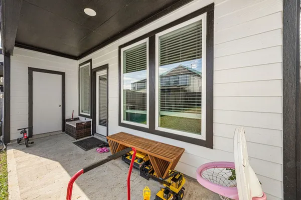 $2,350 | 12313 Churchill Downs Drive, Houston, TX 77047