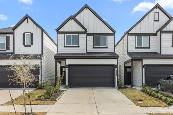 $2,350 | 12313 Churchill Downs Drive, Houston, TX 77047