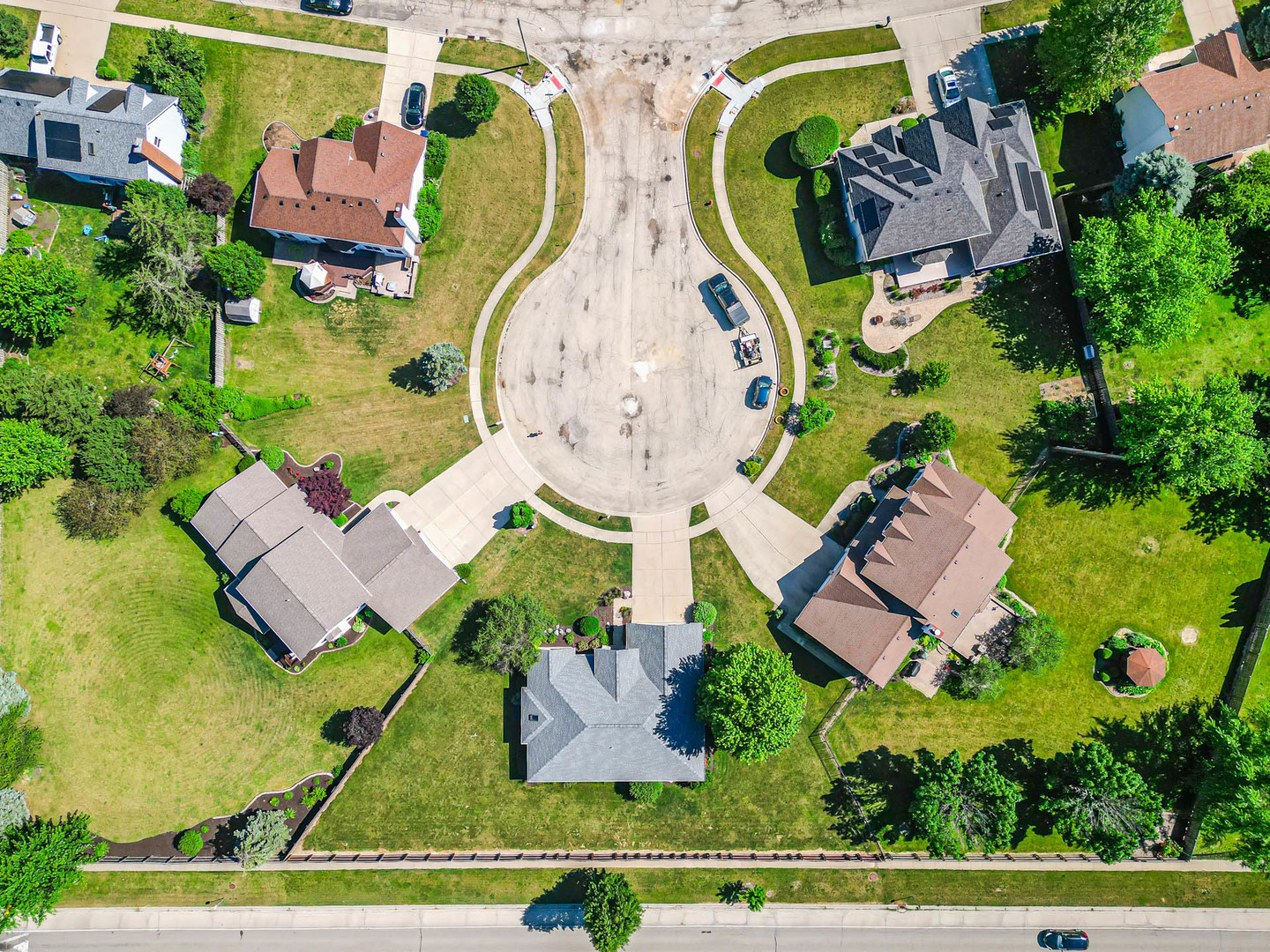 958 Willow Circle DeKalb, IL 60115 - Photo 11 of 35 an aerial view of a swimming pool and outdoor space