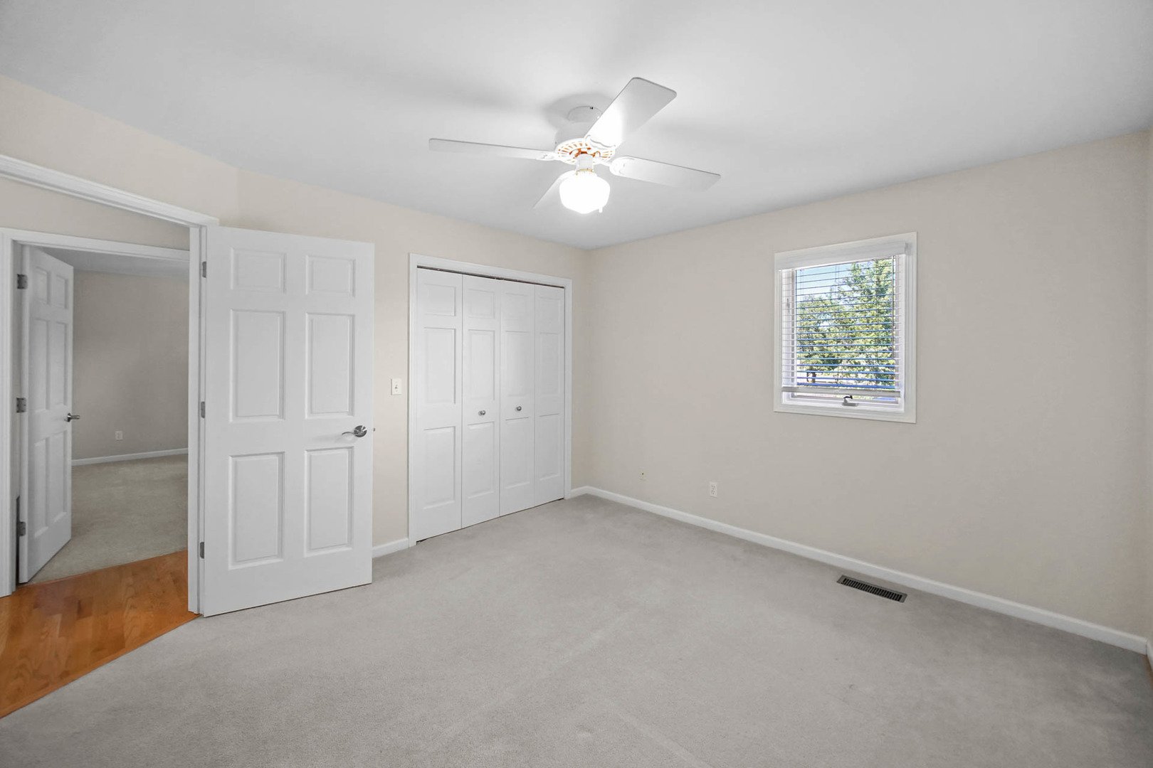 958 Willow Circle DeKalb, IL 60115 - Photo 25 of 35 a view of an empty room with a window