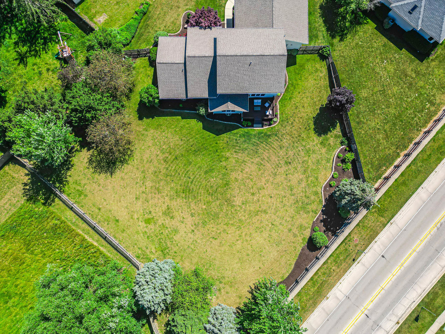 958 Willow Circle DeKalb, IL 60115 - Photo 10 of 35 an aerial view of residential houses with outdoor space and trees