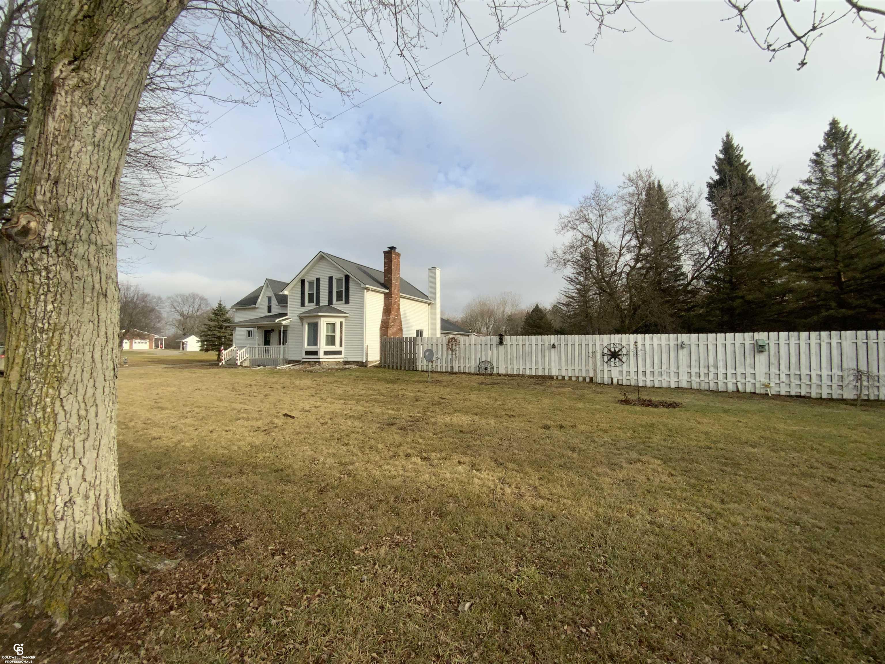 6350 Sterling Road Yale, MI 48097 - Photo 4 of 31 50097266-3.JPG