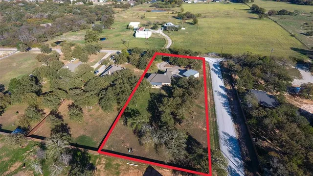 $480,000 | 420 Sessums Road, Springtown, TX 76082