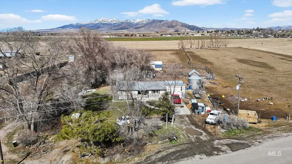 $475,000 | 1044 West Samaria Lane, Malad City, ID 83252