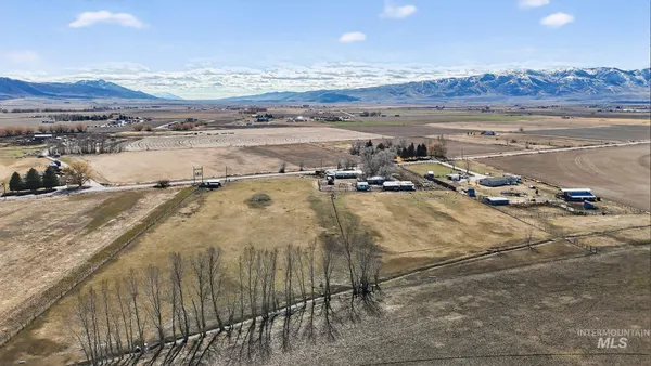 $475,000 | 1044 West Samaria Lane, Malad City, ID 83252