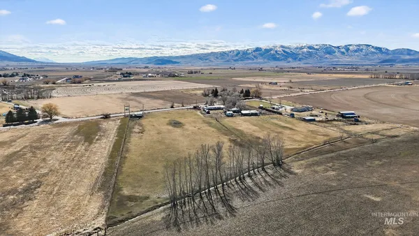 $475,000 | 1044 West Samaria Lane, Malad City, ID 83252