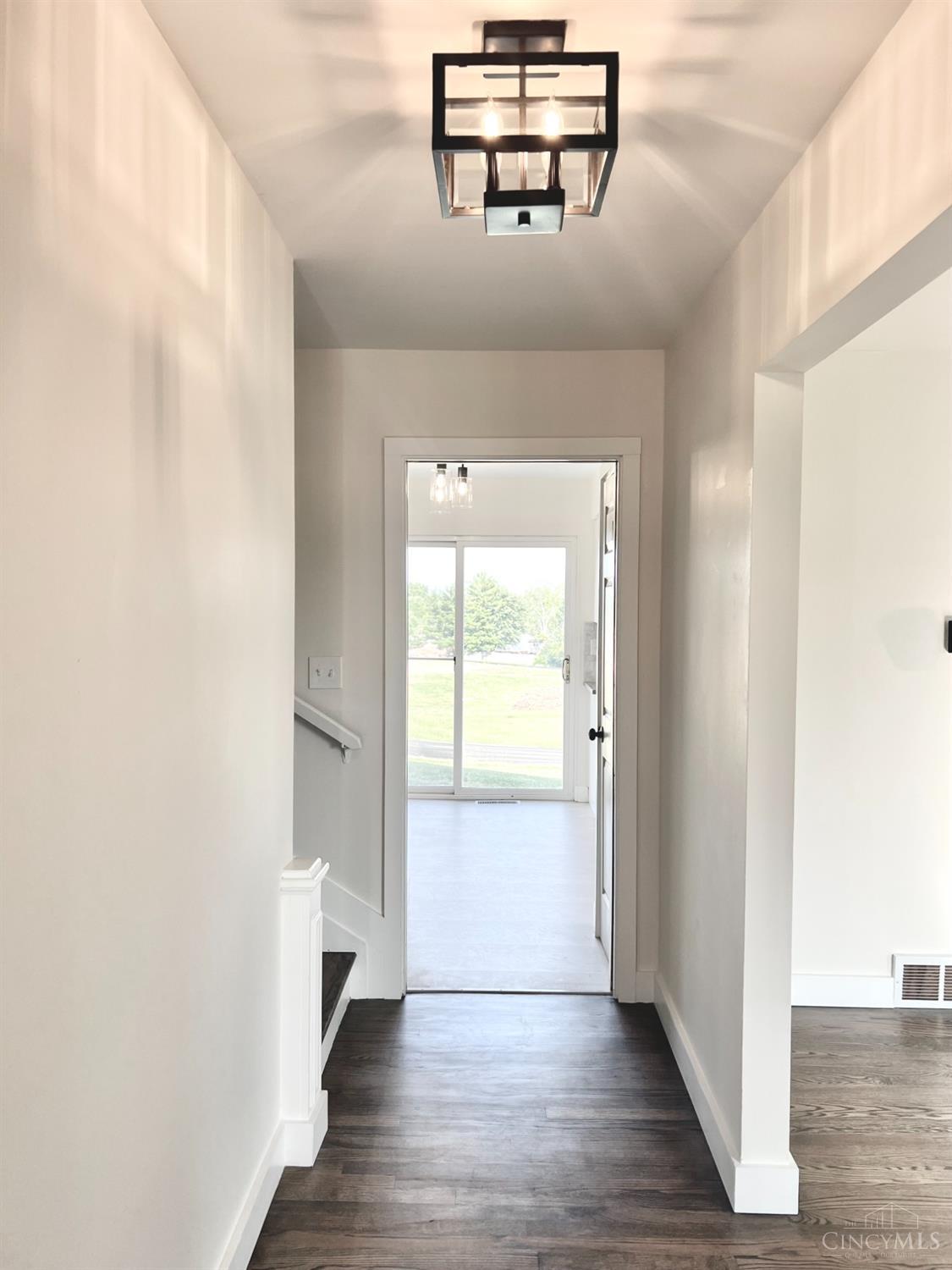 616 Waycross Road Forest Park, OH 45240 - Photo 2 of 20 Gallery Image 2