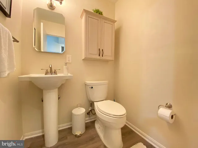 $4,400 | 11509 Parkedge Drive, Rockville, MD 20852