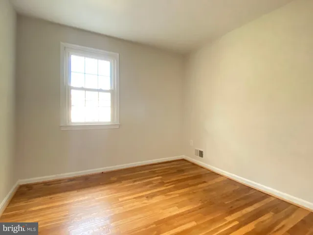 $4,400 | 11509 Parkedge Drive, Rockville, MD 20852