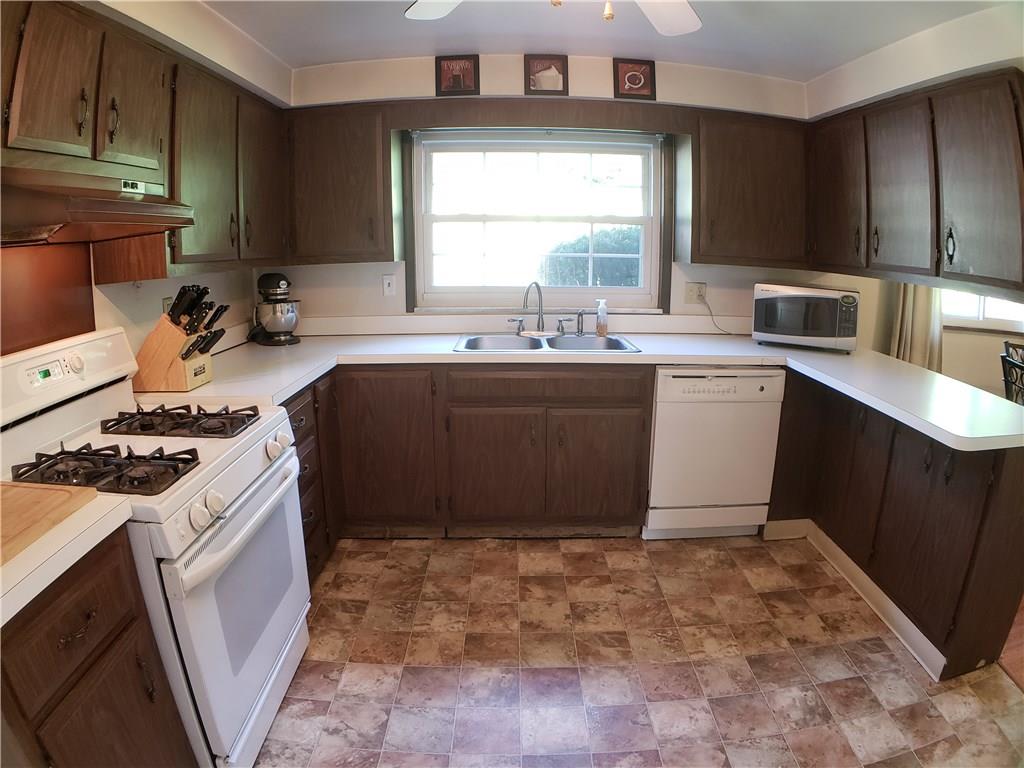 5266 Curry Road Pittsburgh, PA 15236 - Photo 8 of 25 Gallery Image 8