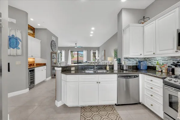 $859,500 | 502 Del Sol Circle, Tequesta, FL 33469