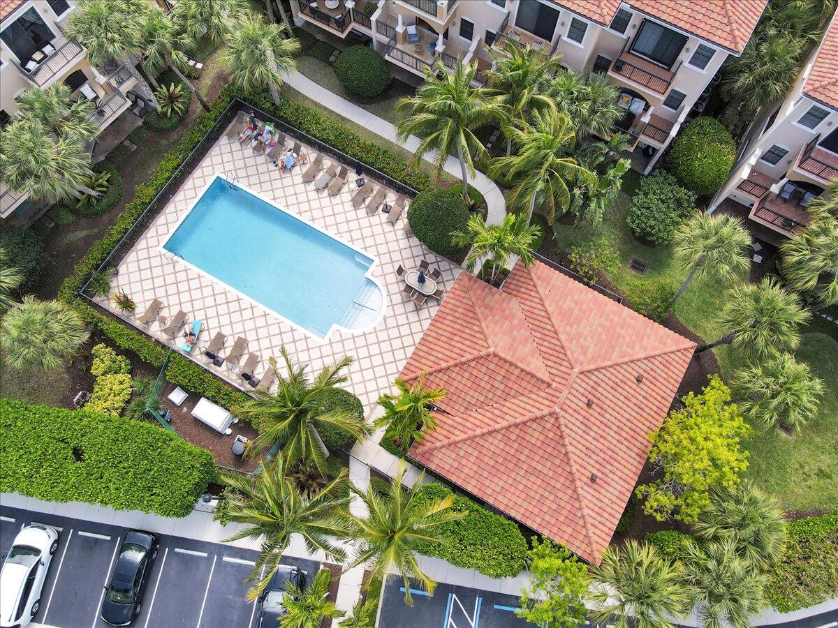 502 Del Sol Circle Tequesta, FL 33469 - Photo 73 of 73 Clubhouse/pool aerial