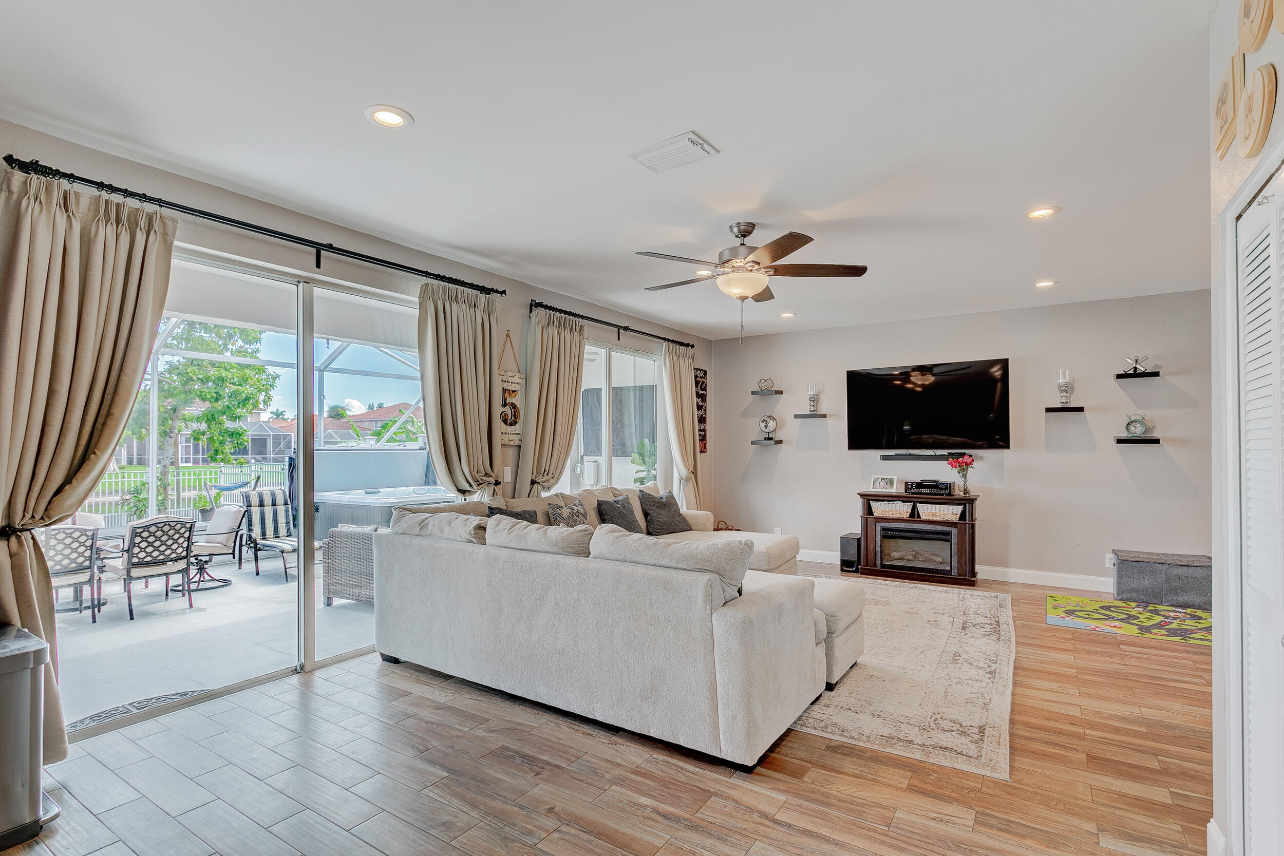 11280 Coral Key Drive Boca Raton, FL 33498 - Photo 23 of 71 23