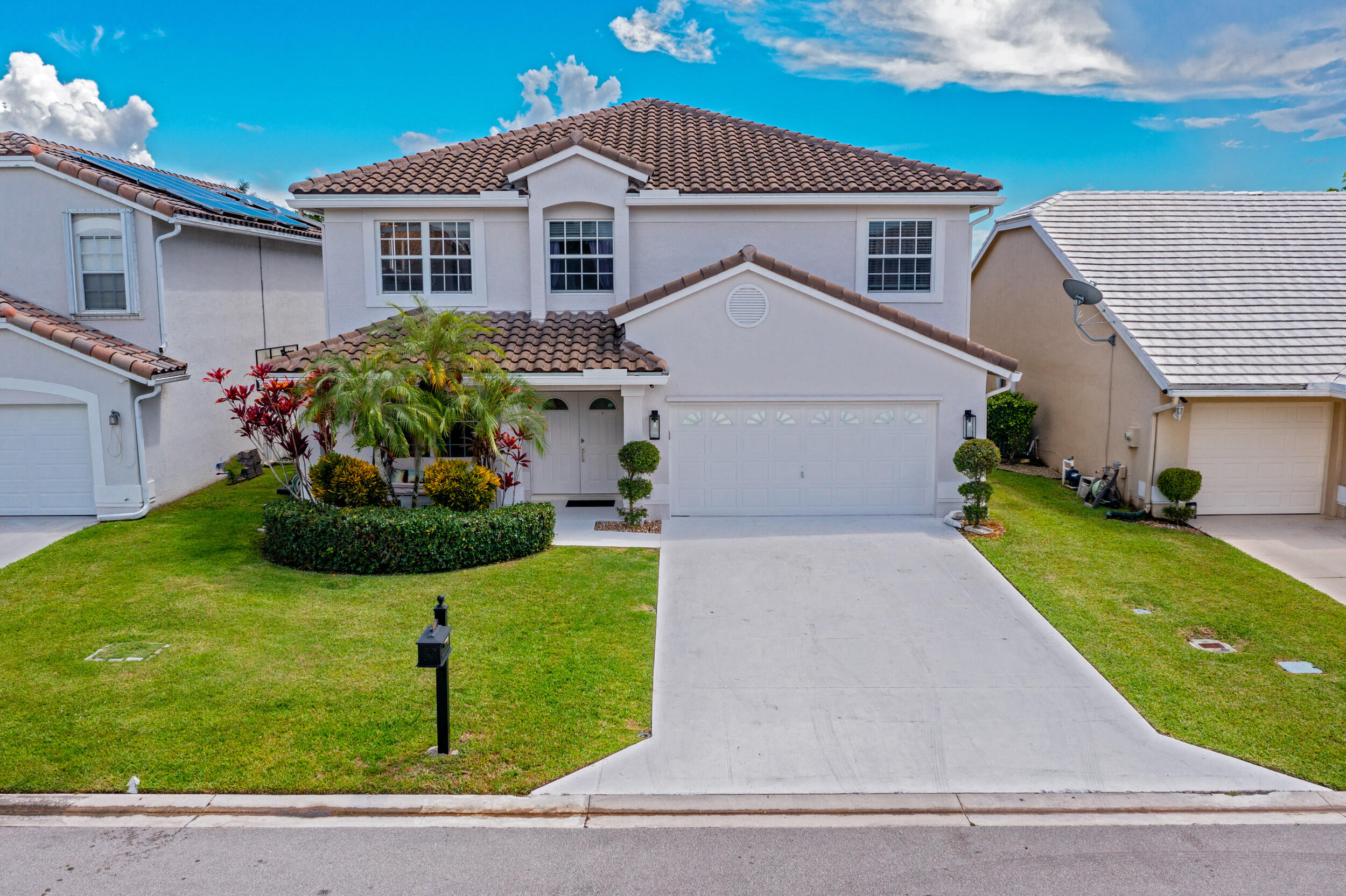 11280 Coral Key Drive Boca Raton, FL 33498 - Photo 4 of 71 4