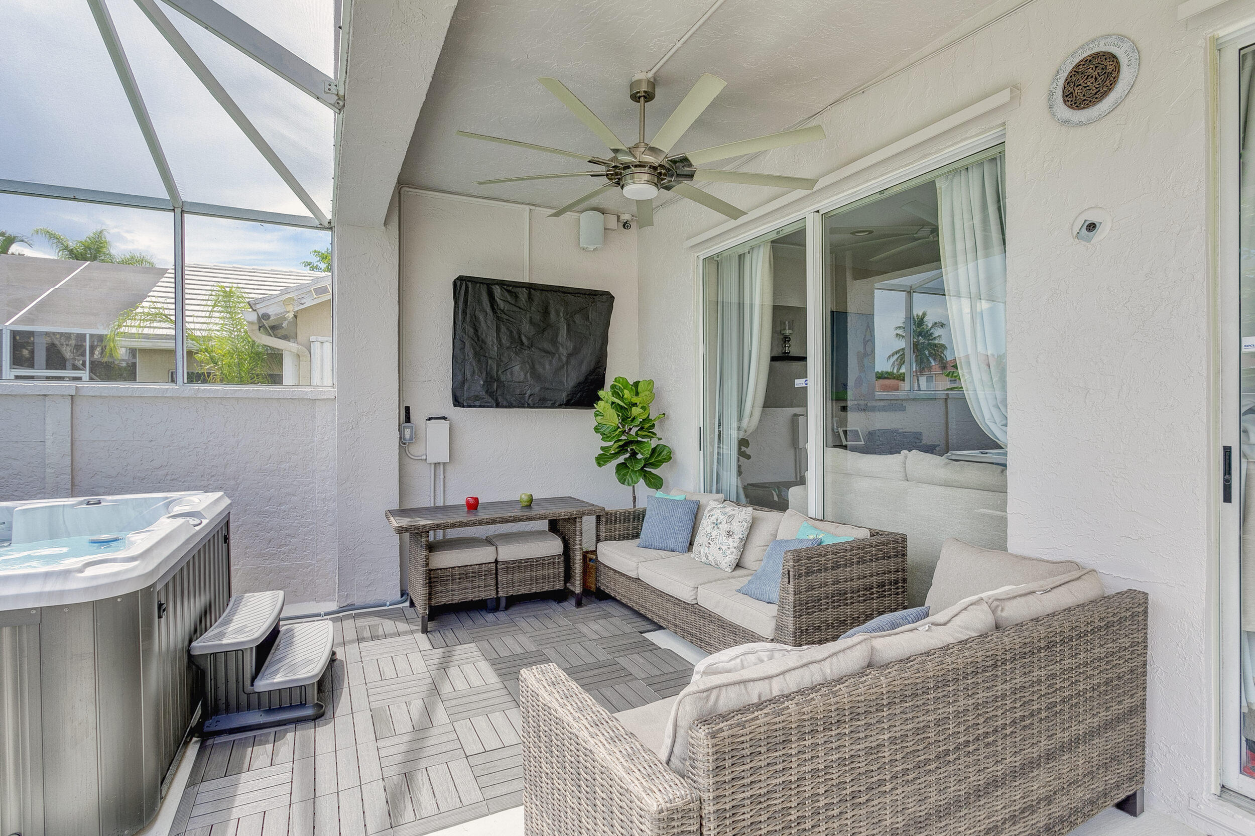11280 Coral Key Drive Boca Raton, FL 33498 - Photo 55 of 71 54