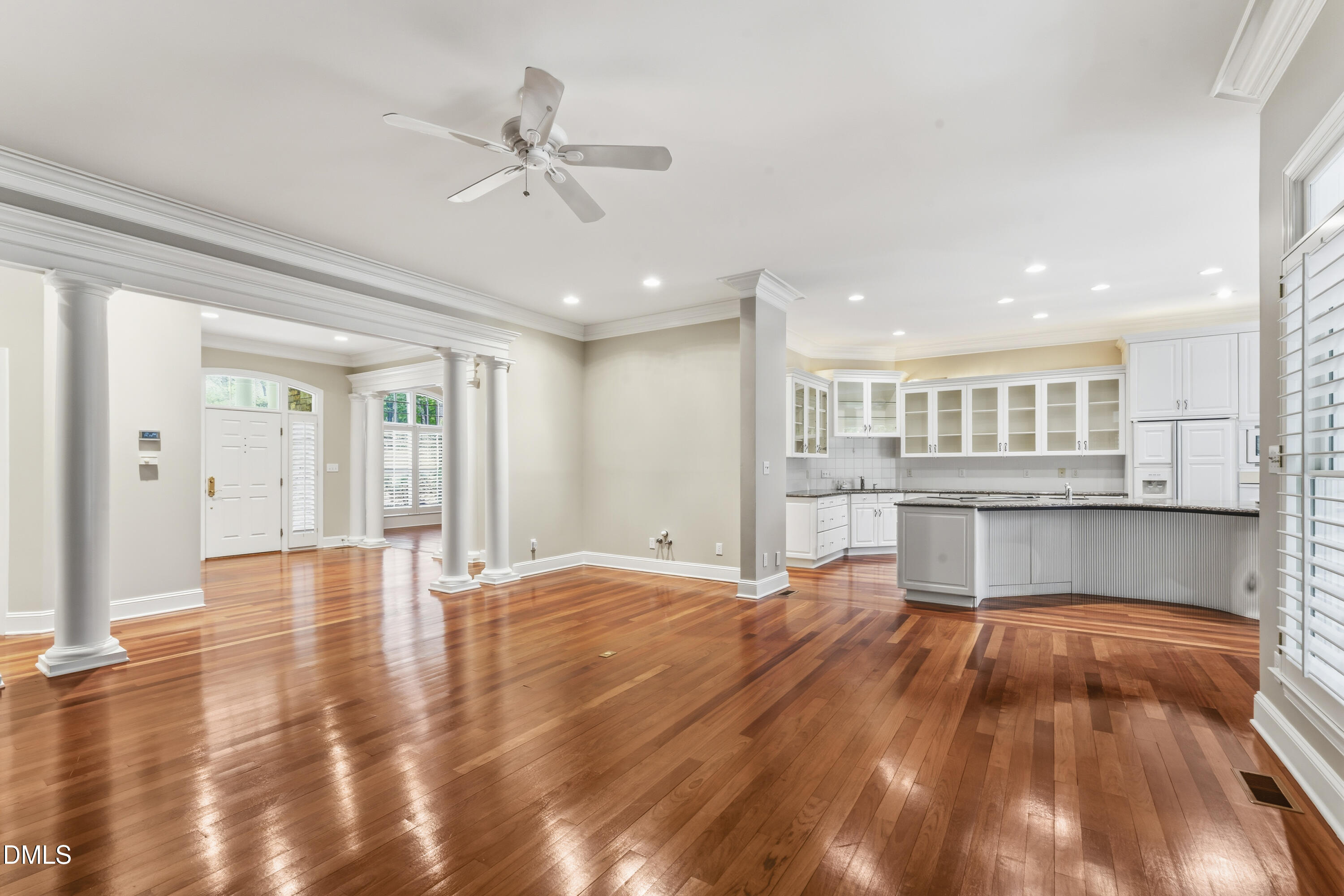 303 Pond Bluff Way Cary, NC 27513 - Photo 4 of 106 photos_high_resolution_DSC07247