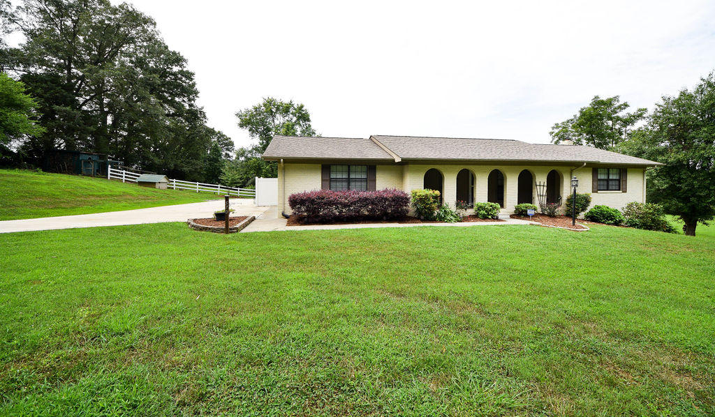 570 North Mouse Creek Road Northwest Charleston, TN 37310 - Photo 2 of 65 DSC_9930