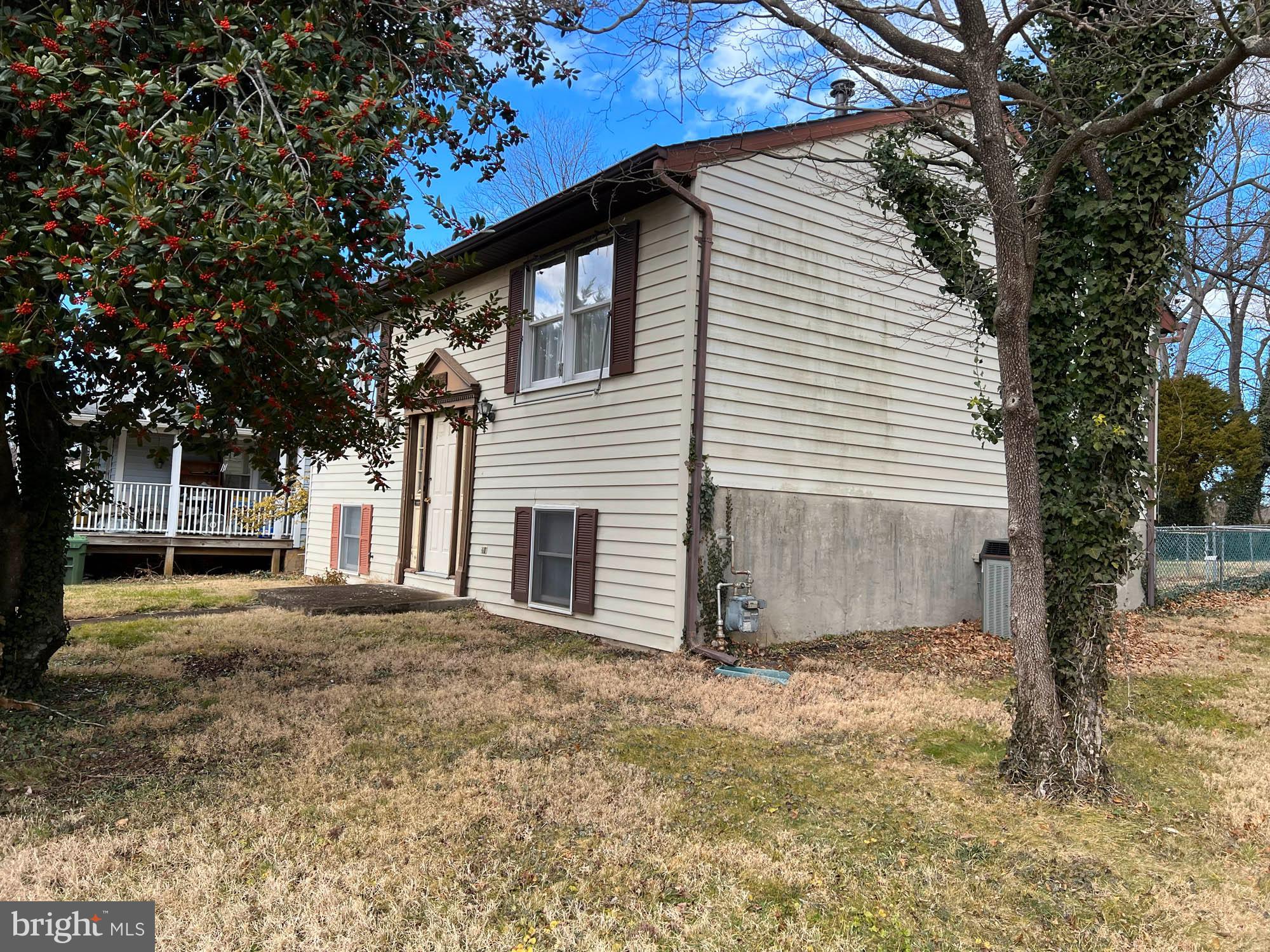 3714 Pinewood Avenue Baltimore, MD 21206 - Photo 10 of 14