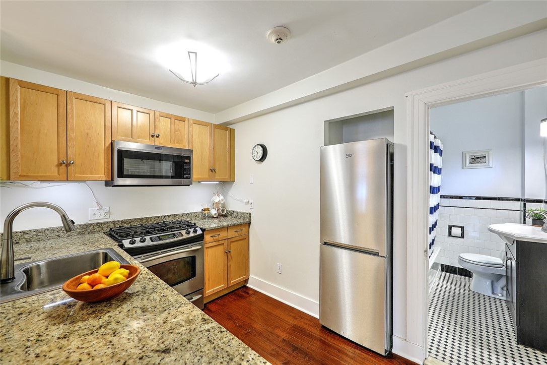 283 Benefit Street, Unit D Providence, RI 02903 - Photo 12 of 39